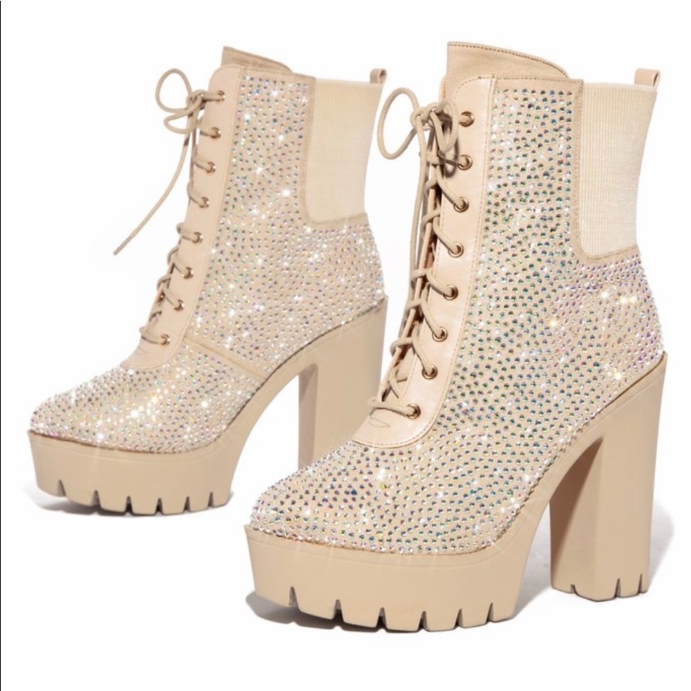 Pop Out Nude Boot Heels